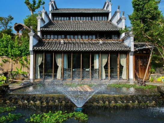 Shisanyue Houtang Holiday Manor