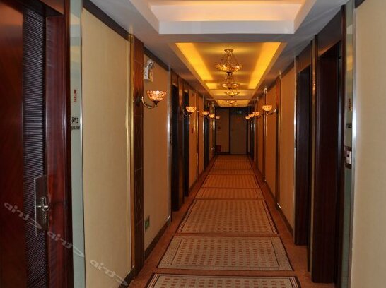 Yishan Business Hotel - Photo2