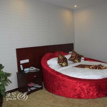 Baiyun Hotel Xinchang - Photo4