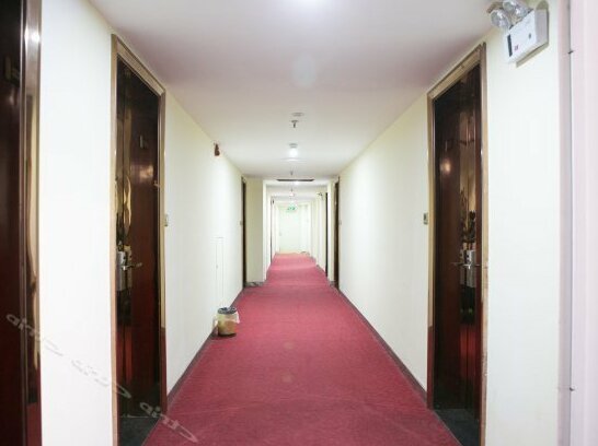 Jin Yi Hotel - Photo2
