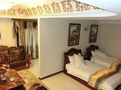 Sutton Eurostyle Hotel - Photo4