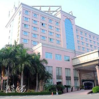 Baomingcheng Hotel