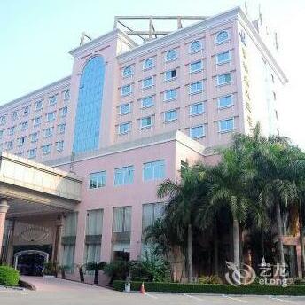 Baomingcheng Hotel