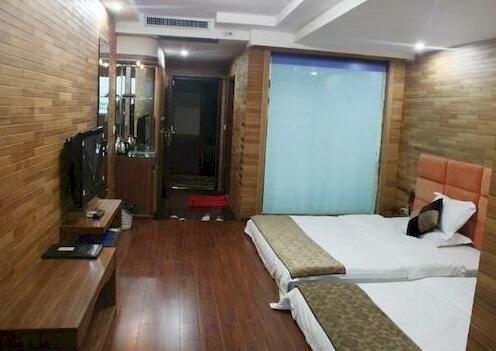 Dongshan Business Hotel - Photo2