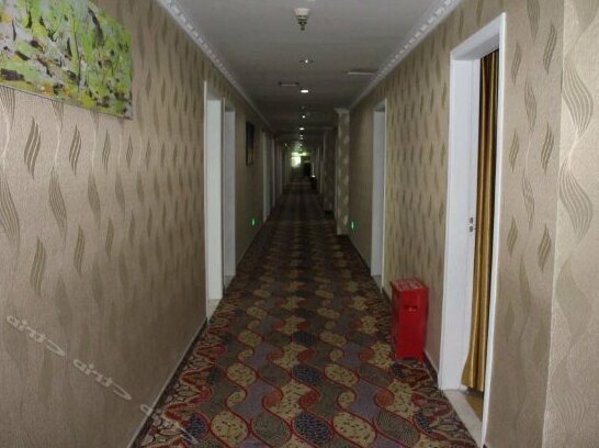 Innkeeper Business Hostel - Photo4