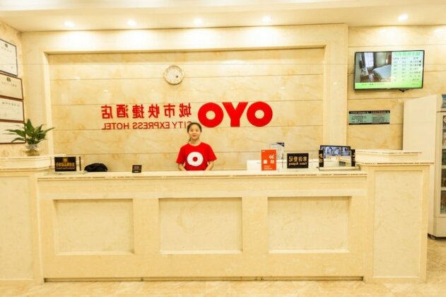 OYO 8011 Hotel - Photo2