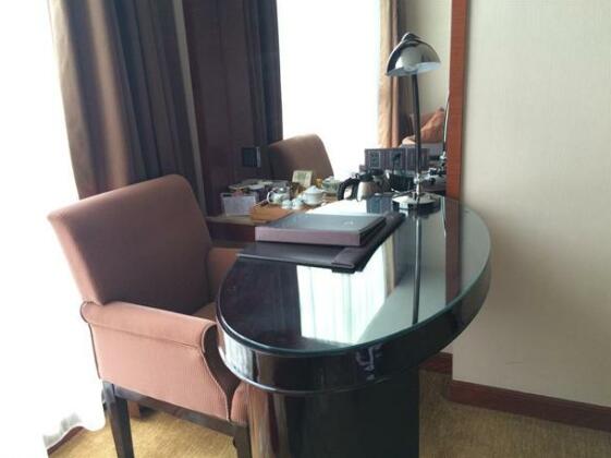 Royal International Hotel - Photo2