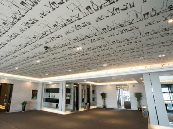 The Phoenix Fountain Hotel - Photo2
