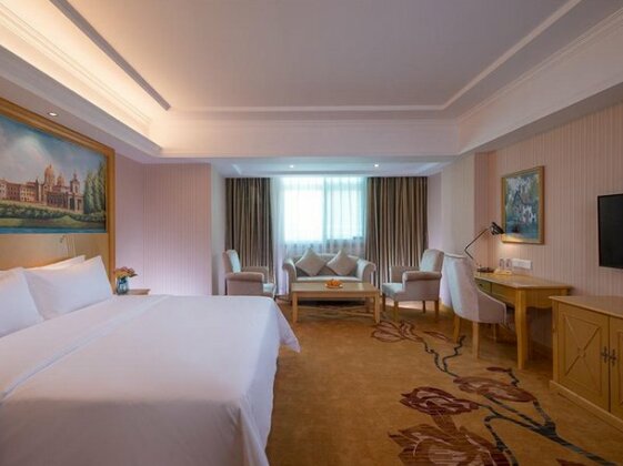Vienna Hotel Shenzhen Luofang - Photo3