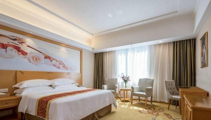 Vienna International Hotel Shenzhen Bantian Jihua Road Shangxue - Photo2