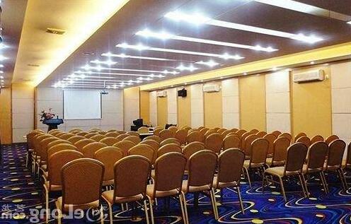Wealth Hotel Shenzhen - Photo2