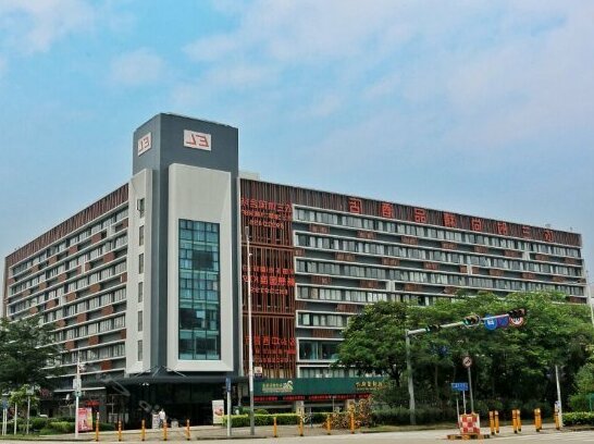 Yilan Hotel Shenzhen Investment Management Co Ltd
