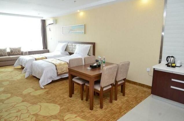 Lantuo Business Hotel - Photo2