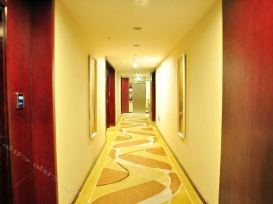 New Shanghai International Hotel - Photo2