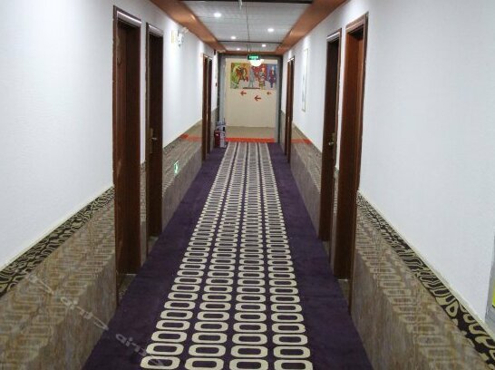 Pod Inn Sihong Tiyu North Road - Photo4