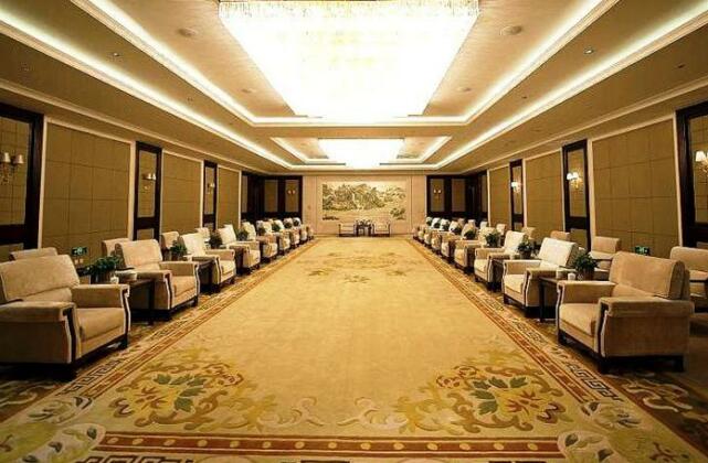 Star International Hotel - Photo3