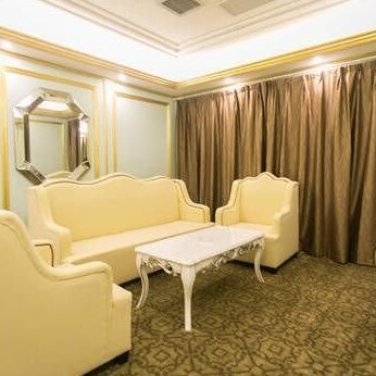 A8 Boutique Theme Hotel - Photo5