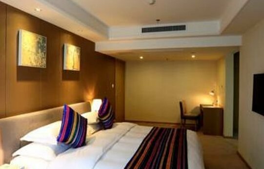 Carol Emerald Hotel - Photo2