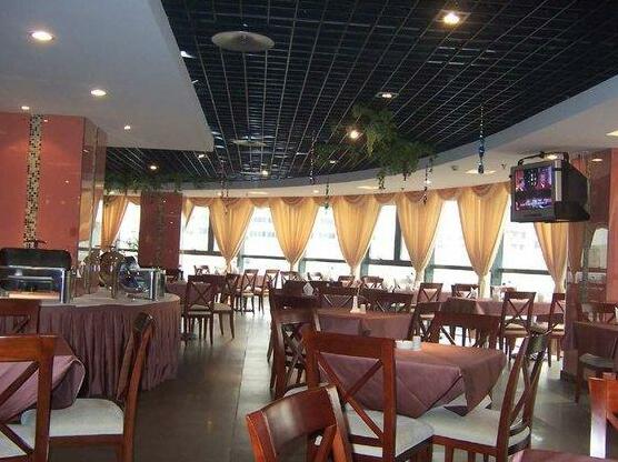 City Holiday Hotel - Photo3