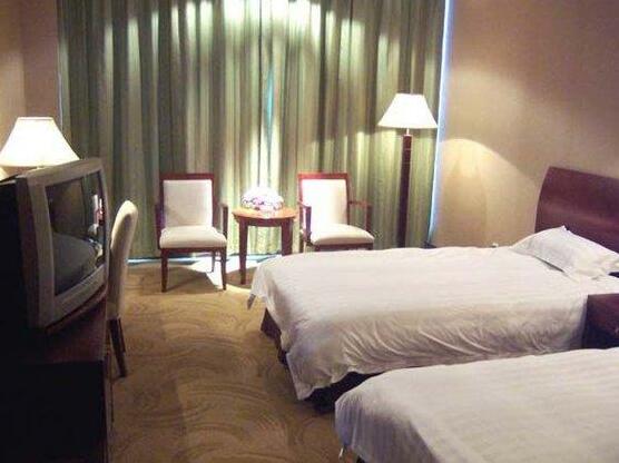 City Holiday Hotel - Photo4