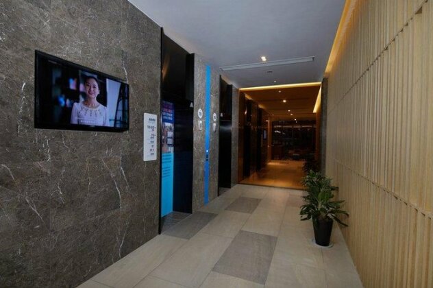 Holiday Inn Express Zhangjiagang East - Photo2