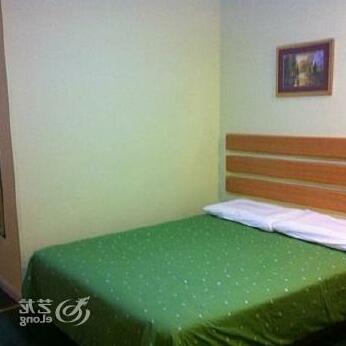 Home Inn Zhangjiagang Bonded Zone Central Square - Photo3