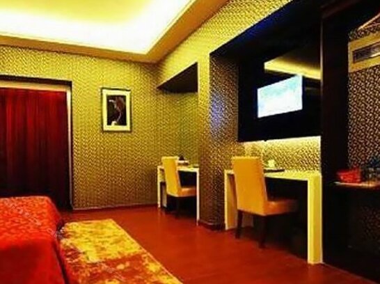 Hoton Hotel - Photo5
