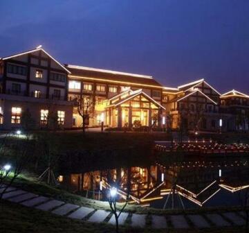 Luofu Mountain Villa
