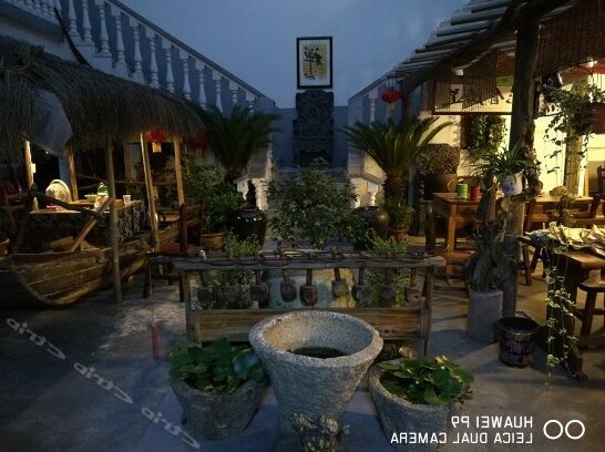 Luzhi Shuixiang Young Courtyard Homestay - Photo5