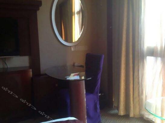 Shore River Holiday Hotel - Photo3