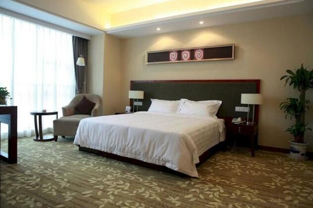 Suzhou East Shahu Linli Business Hotel