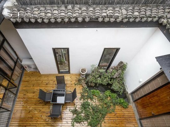 Yetang Designer Private Inn