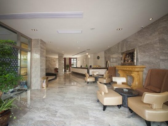 Yiyangshangpin Hotel - Photo2