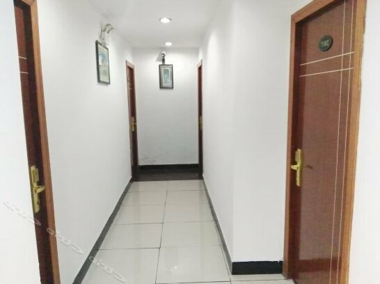 Zhenze Longren Hostel - Photo3