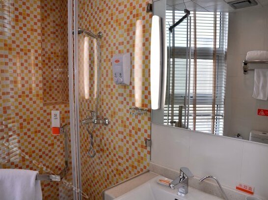 Home Inn Xintai Jindou Road - Photo5