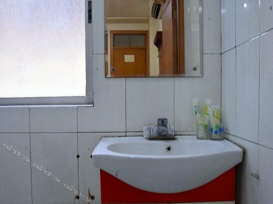 Longsheng Business Hotel - Photo4
