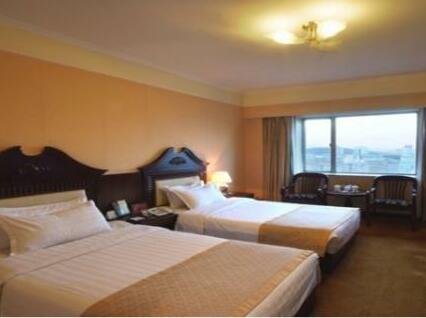 Taishan Celebrity Hotel - Photo2