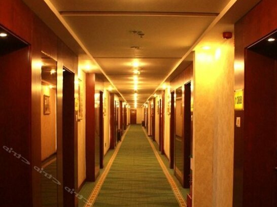 GreenTree Inn Shanxi Taiyuan Xiaodian District Pingyang Road Business Hotel - Photo2
