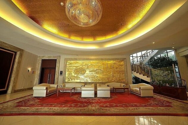 Chunlan Business Hotel - Photo3