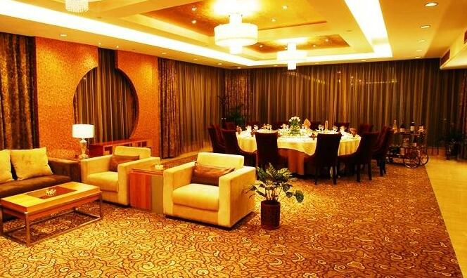 Huaqiao Hotel Linhai - Photo2