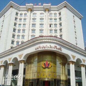 Baohai Holiday Hotel