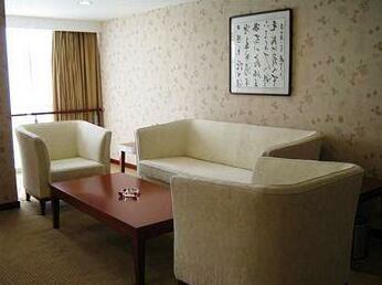 Holiday Inn Express Tianjin Dongli - Photo3