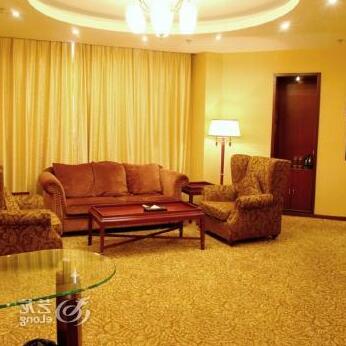 Mayfair Hotel Tianjin - Photo3