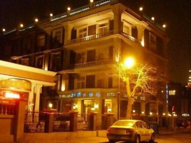 Tianjin Xiangjiang Holiday Hotel