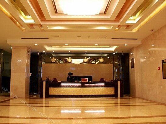 Qilu Bairui Hotel - Photo4