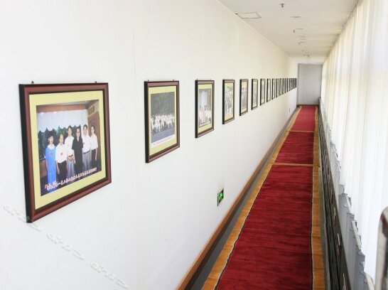 Xin Jiang Ying Bin Hotel - Photo3