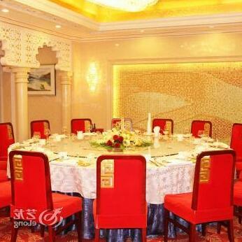 Xinjiang Kunlun Hotel - Photo3