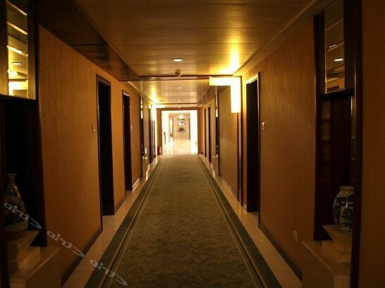 Dongming Hotel - Photo4