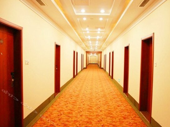 GreenTree Inn Shandong Weifang Qingzhou Dongyang Building Express Hotel - Photo2