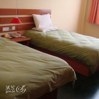 Home Inn Zhucheng Peace Street - Photo4